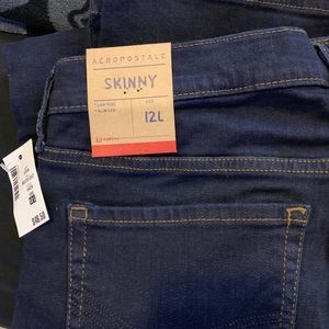 Dark denim jeans 👖it’s the right season coming up